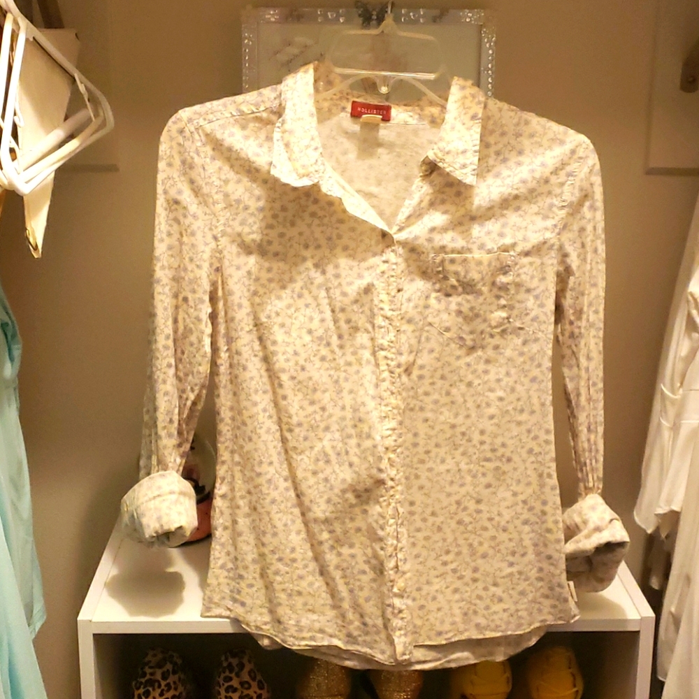 Hollister button down shirt